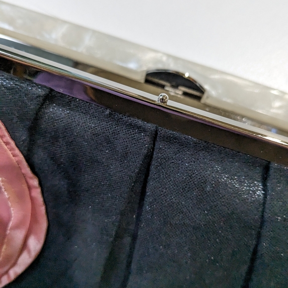 Poppie Jones clutch - Picture 8 of 9